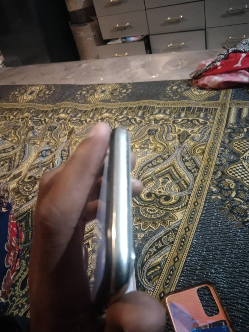 Apple iPhone X 2