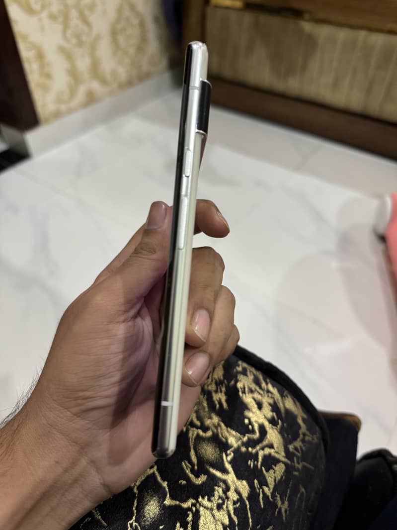 Google Pixel 6 Pro 2