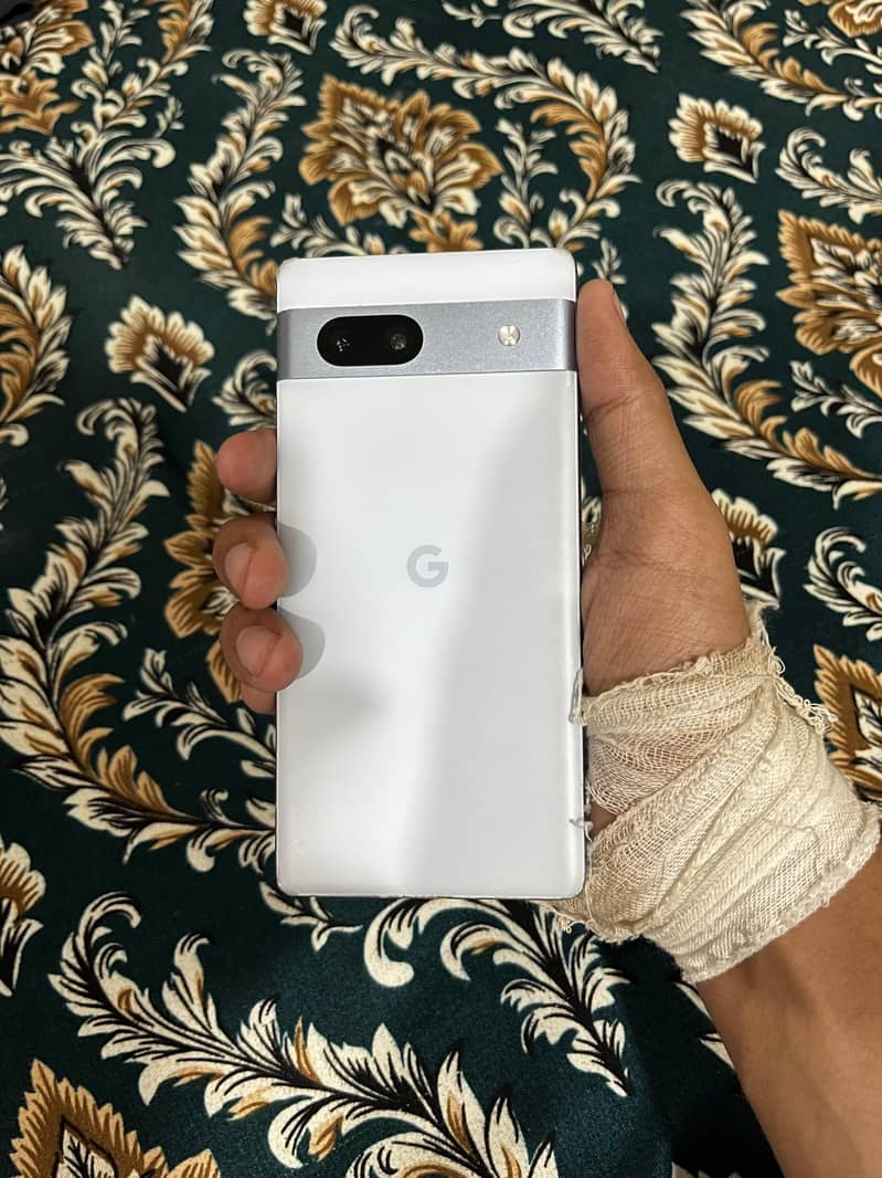 Google Pixel 7a 4
