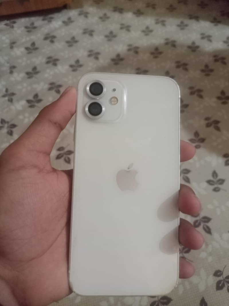Apple iPhone 12 2