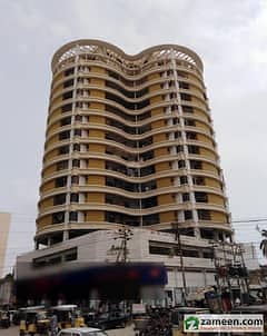 FLAT AVAILABLE FOR SALE 3BED DD BLOCK H