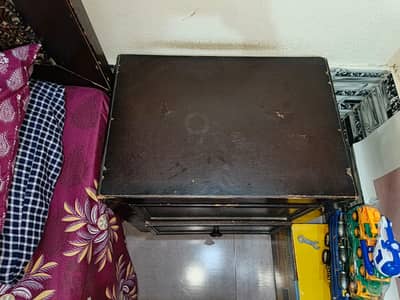 Bed, Dressing table urgent sale