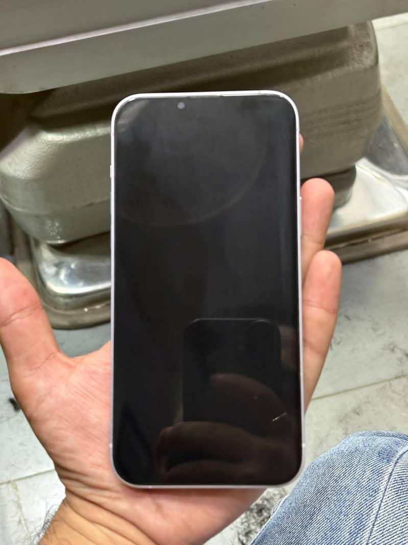 Apple iPhone 14 plus 3