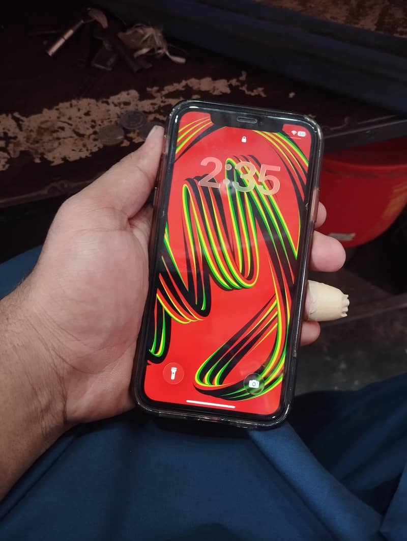 Apple iPhone 11 0