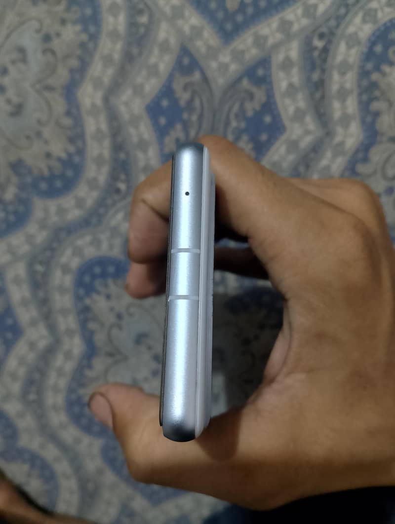 Google Pixel 7 3