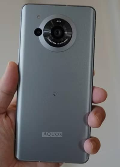 aquos r7