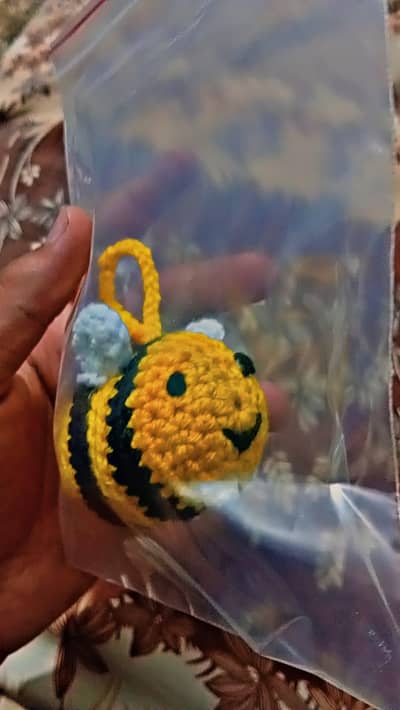honybee key ring