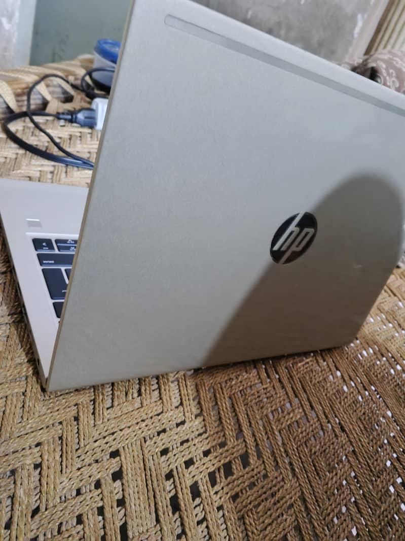 LAPTOP 1