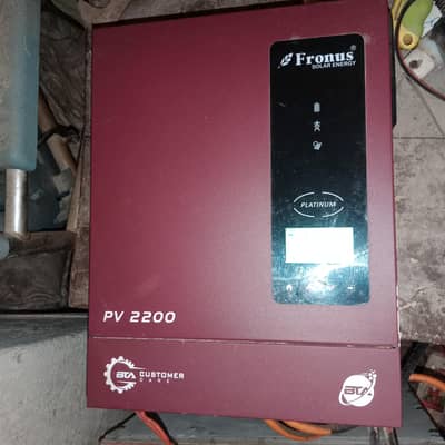 Fronus pv 2200 1.6Kw 12v