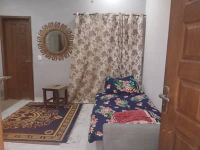  Furnished Rooms for Rent – Farmanite Society, Near Leads Universit