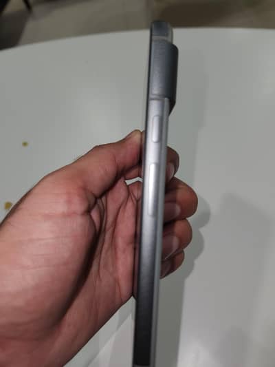 Google Pixel 8