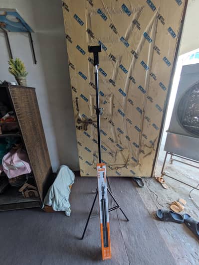 Mobile Vlogging Tripod