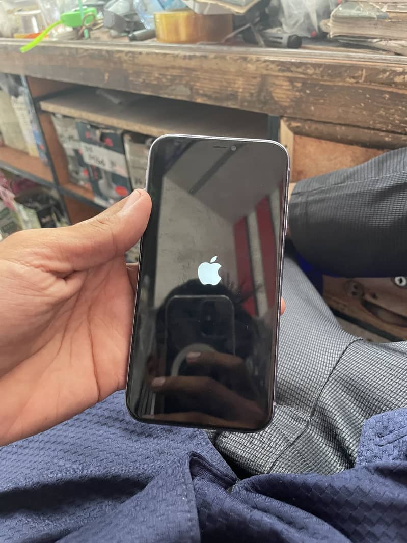 Apple iPhone 11 2