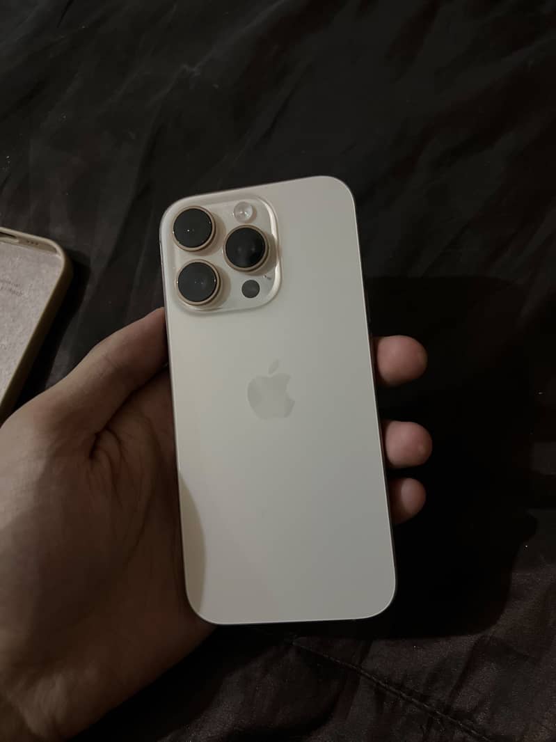 Iphone 16 pro 0