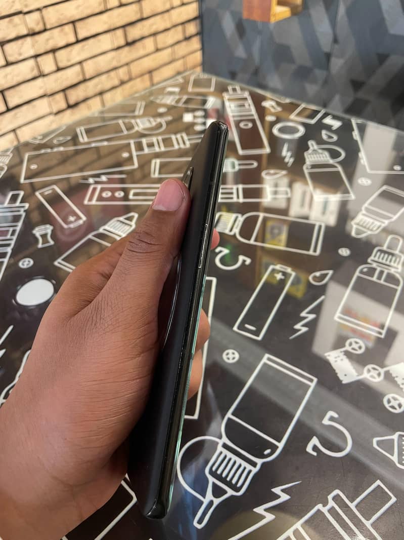 One Plus 10 Pro 1