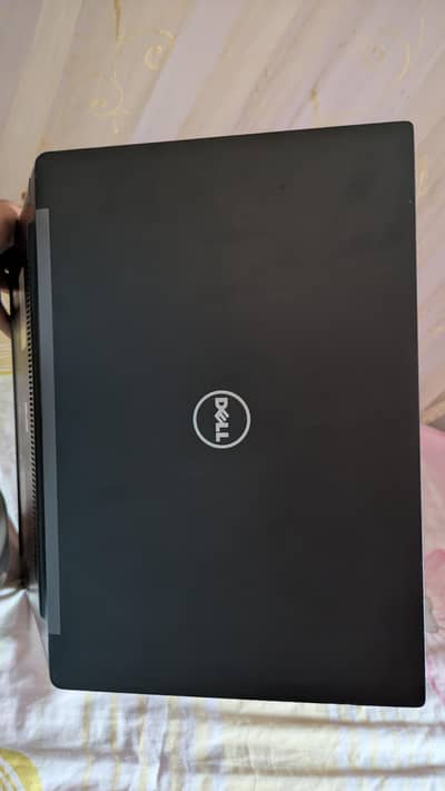 Dell latitude slim laptop Core i 7 (6th Gen) 16 GB RAM |256GBSSD|