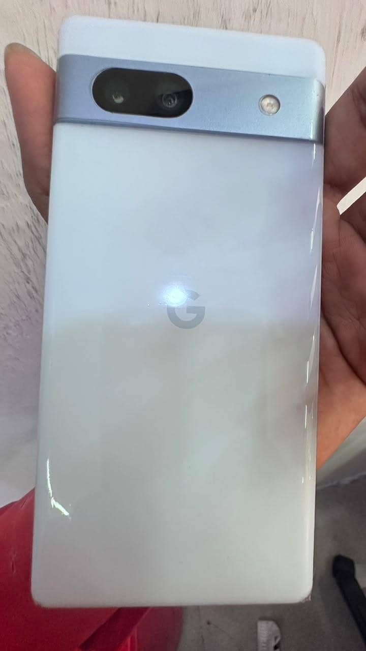 Google Pixel 7a 2