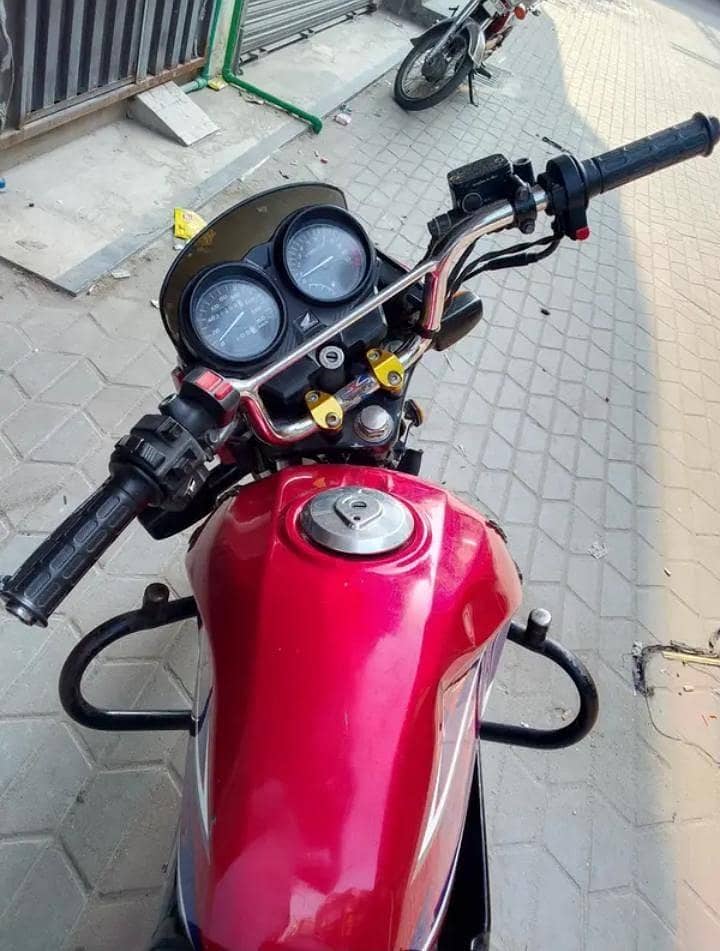 cb 125F 5