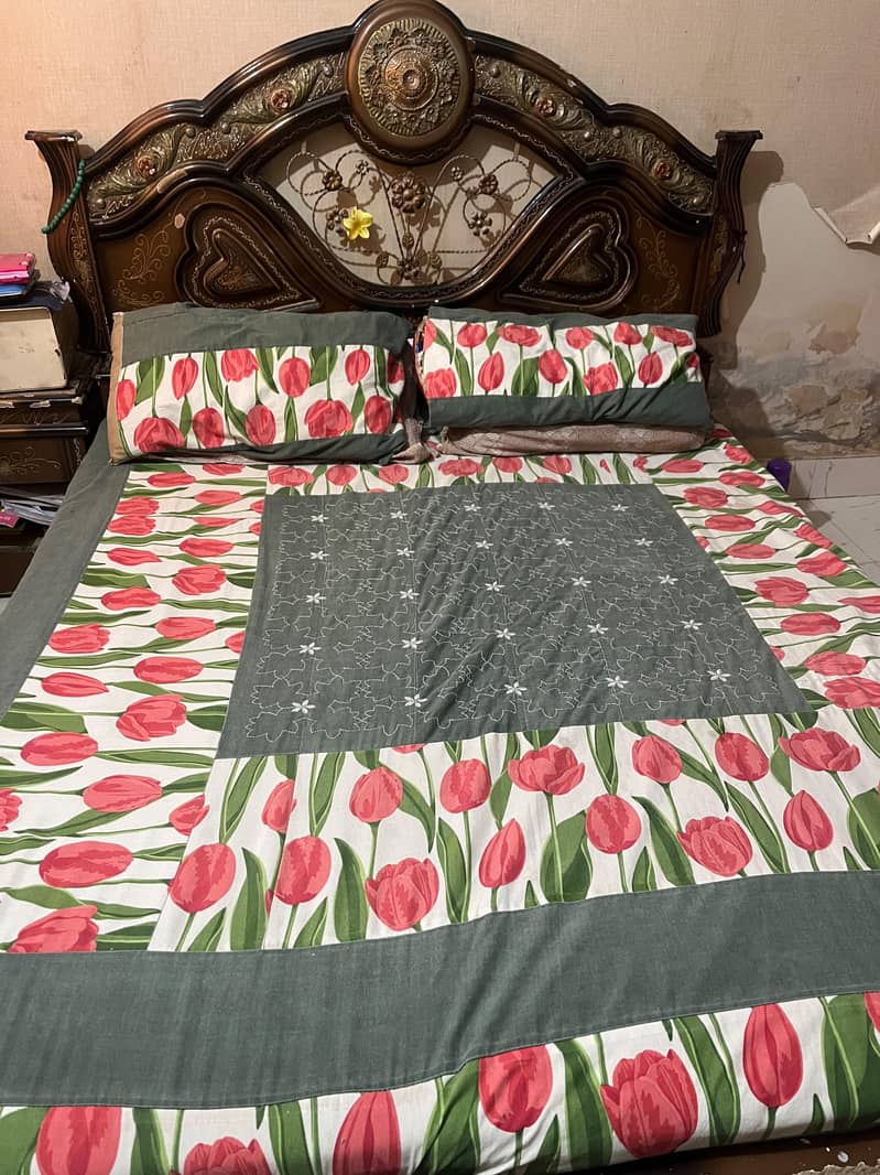 bed & devider 6