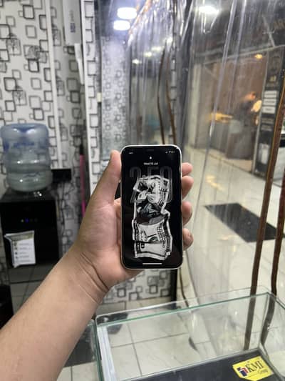 iphone 11 128 gb back break pta aproved