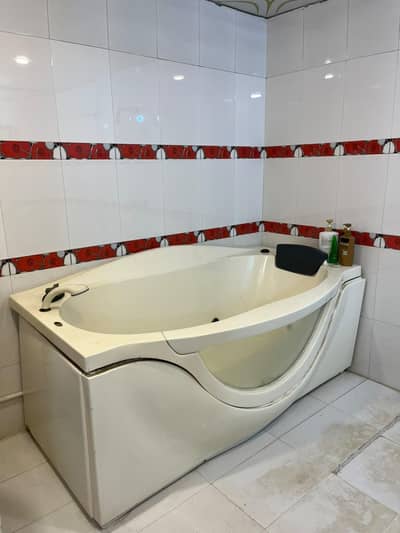 Bathtub for sale,Used good condition