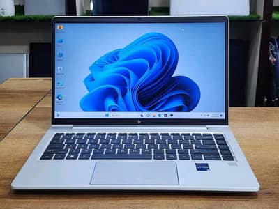 (SALE SALE SALE) Hp Elitebook 640 G9 . . Core i5 12th Generation.