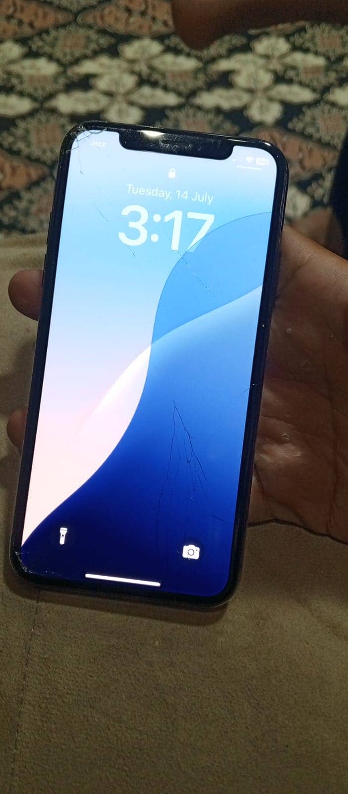 Apple iPhone XS 7