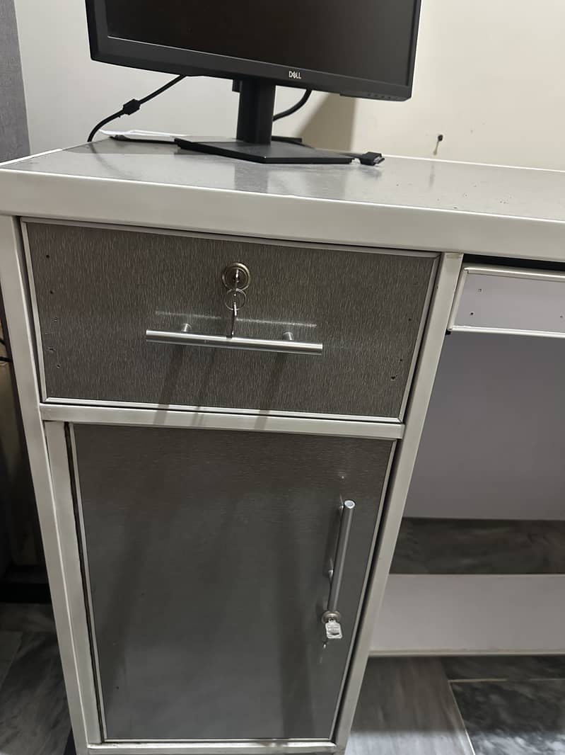 Office table 0