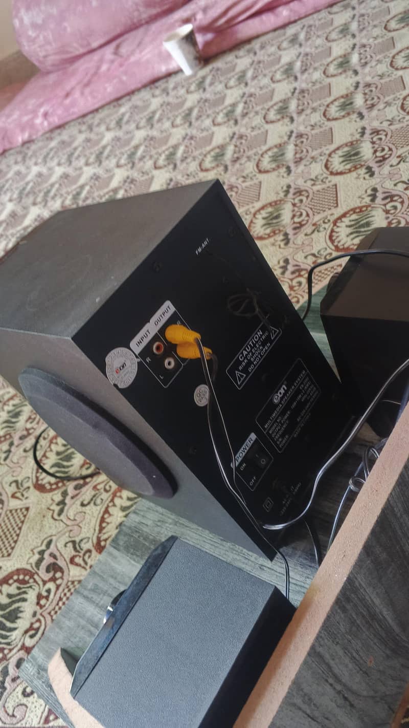 speaker Eon 2