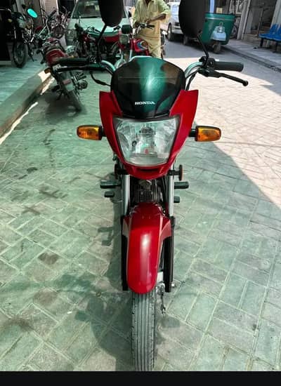 Honda prider red color 2026