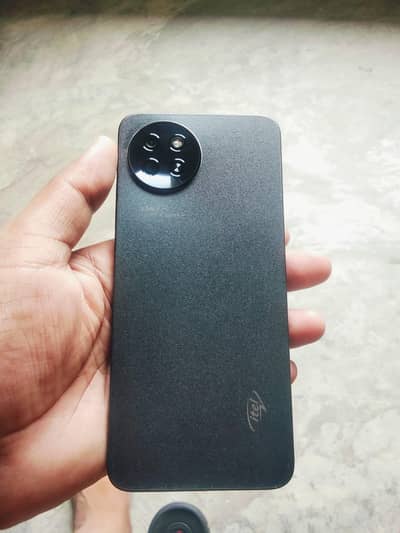 Itel S23 8/256 complete box  exchange possible