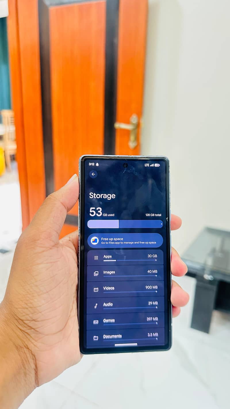Google Pixel 7a 5
