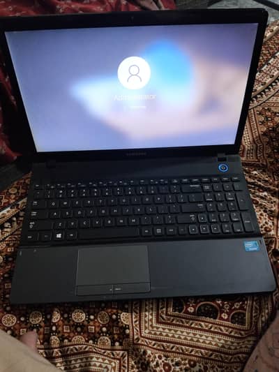 Samsung laptop for sale version I3