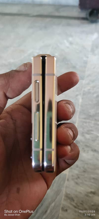 Samsung Mobile Z Flip 4