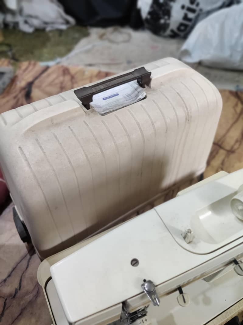 Singer Sewing Machine 2