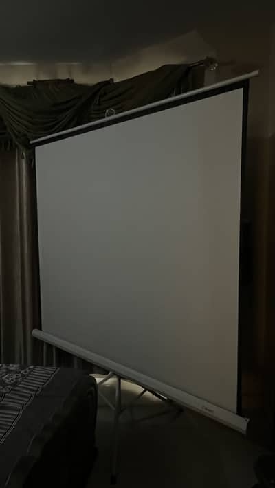 6x6 Tripod Projector Screen with Stand
