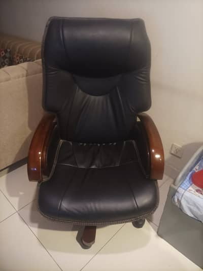 RECLINER CHAIR  -  Moving Out Urgent Sale