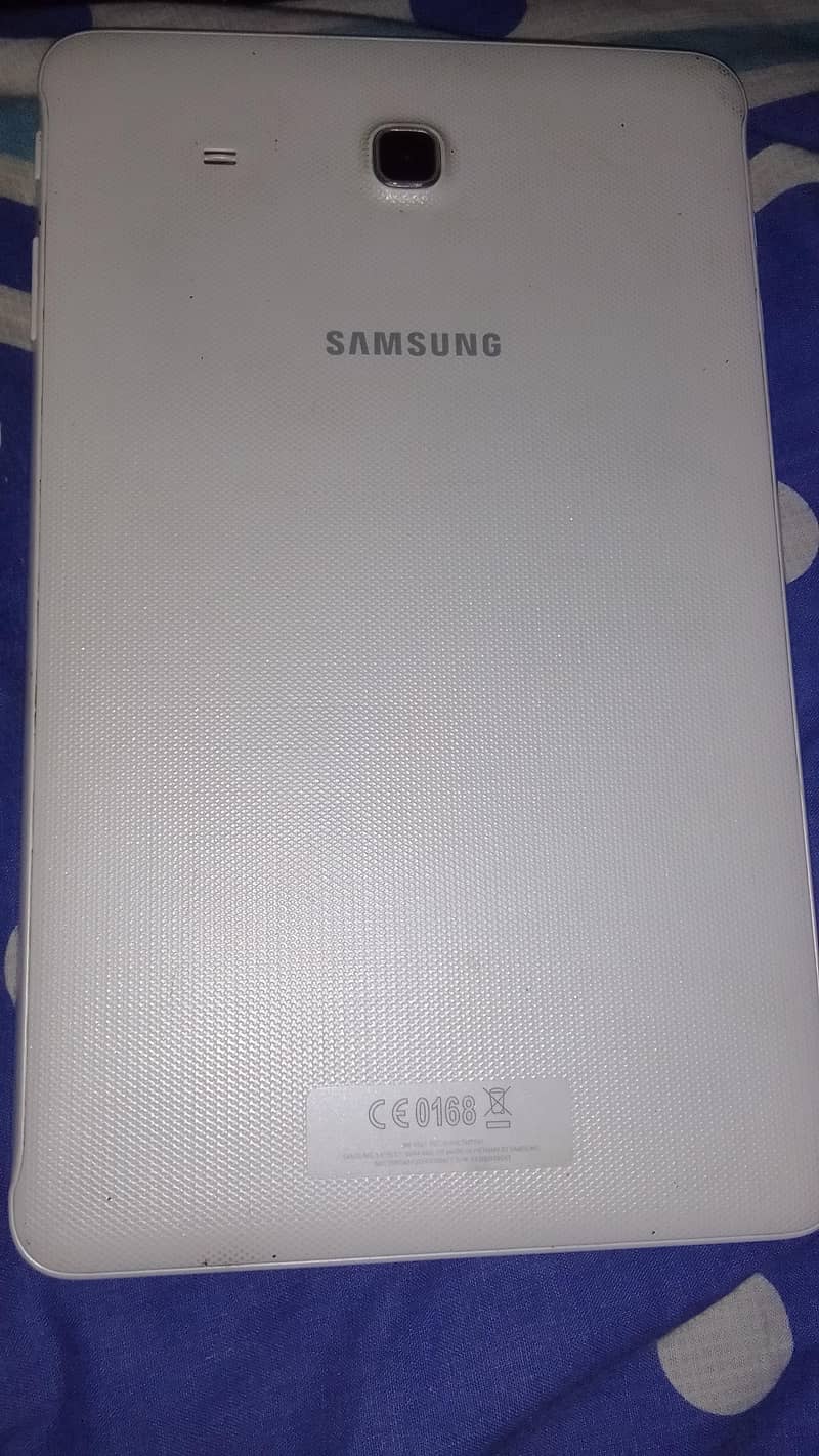 Samsung Galaxy Tab E 1