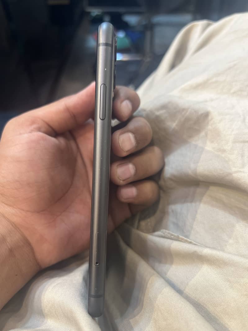 Apple iPhone 11 1