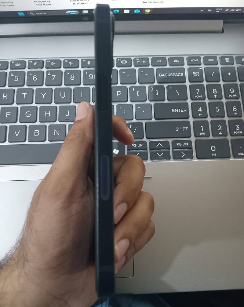 Apple iPhone 13 3