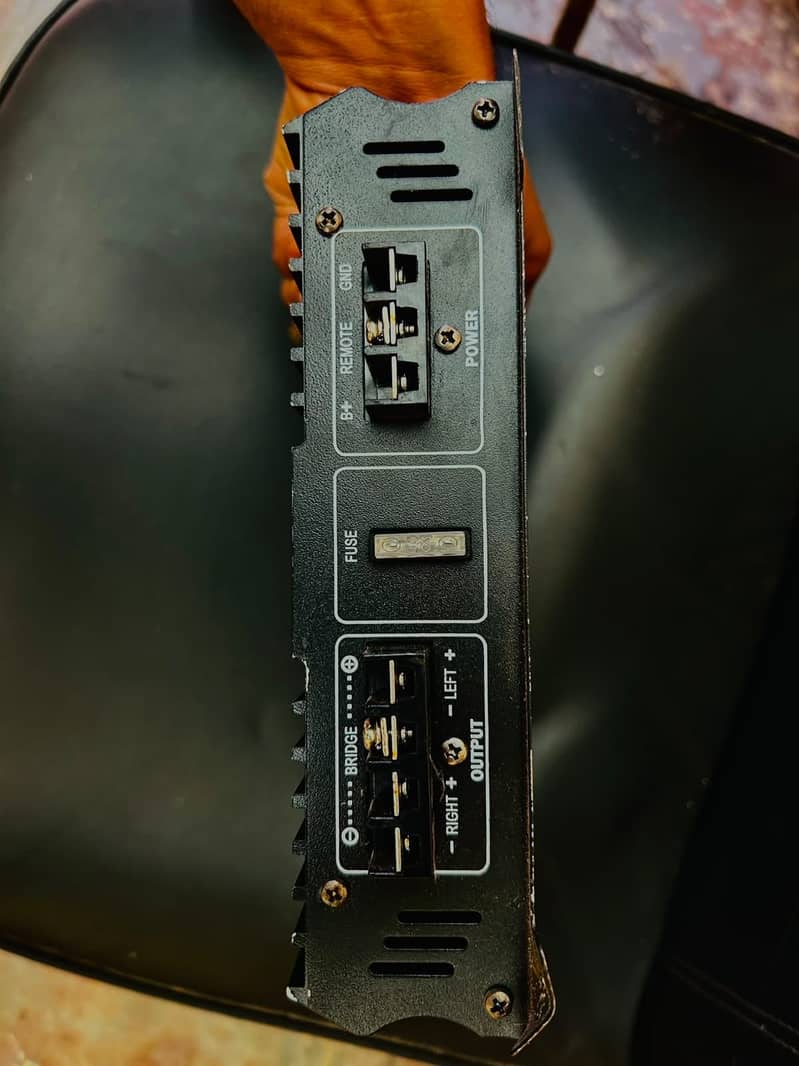 2channel amplifier/mono amplifier 1