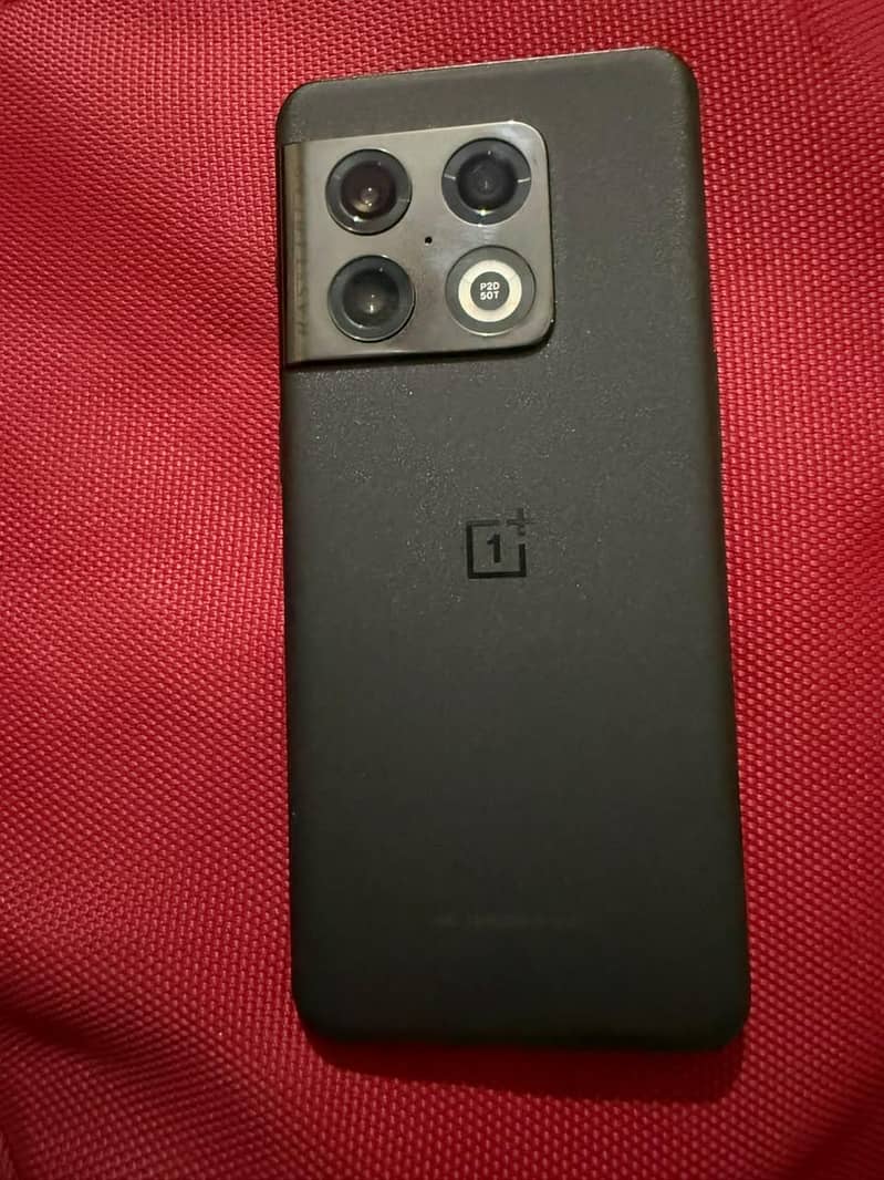 One Plus 10 Pro 1