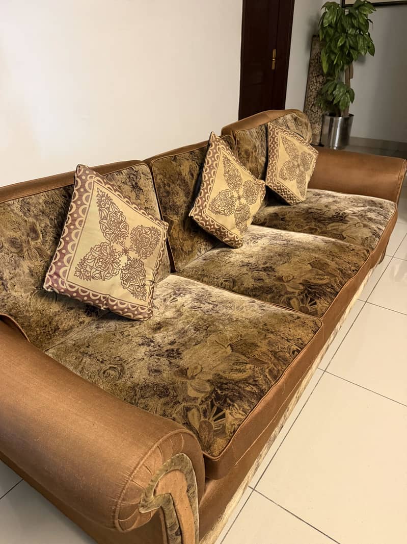 5 Seater Sofa Set 0