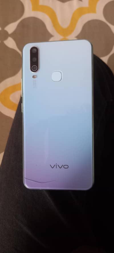 Vivo Y17