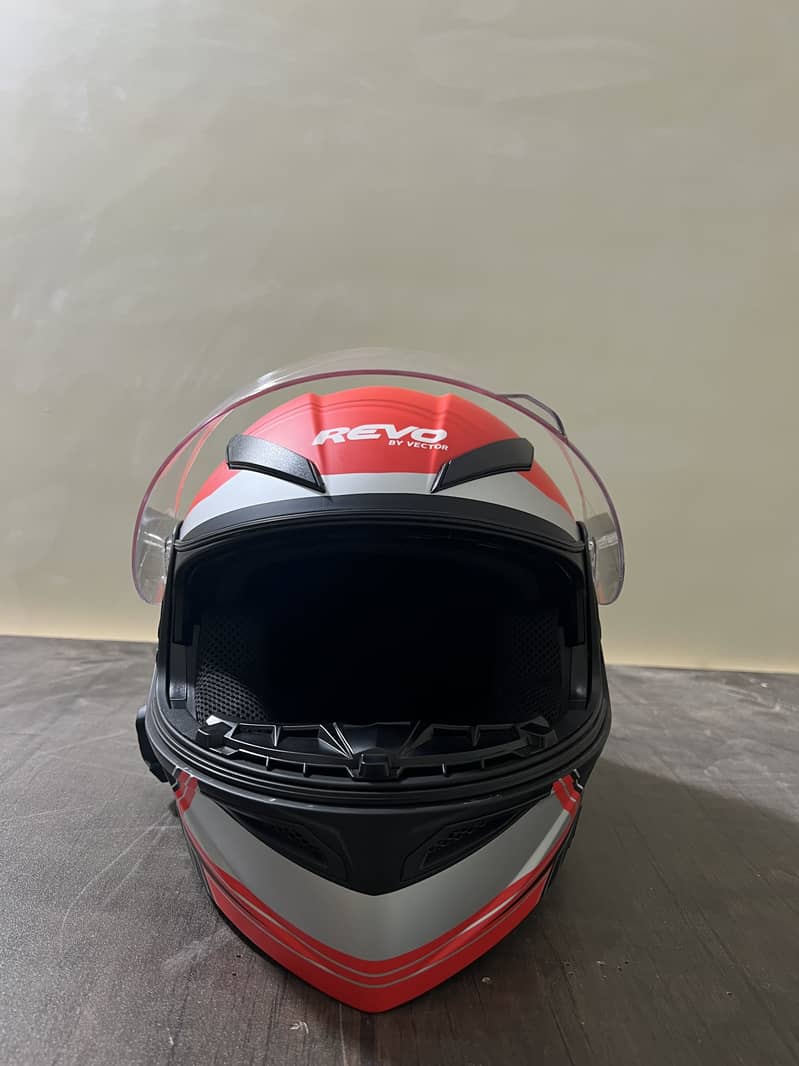 Vector Revoo with intercom ! 1