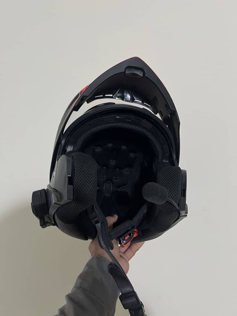 Vector Revoo with intercom ! 2