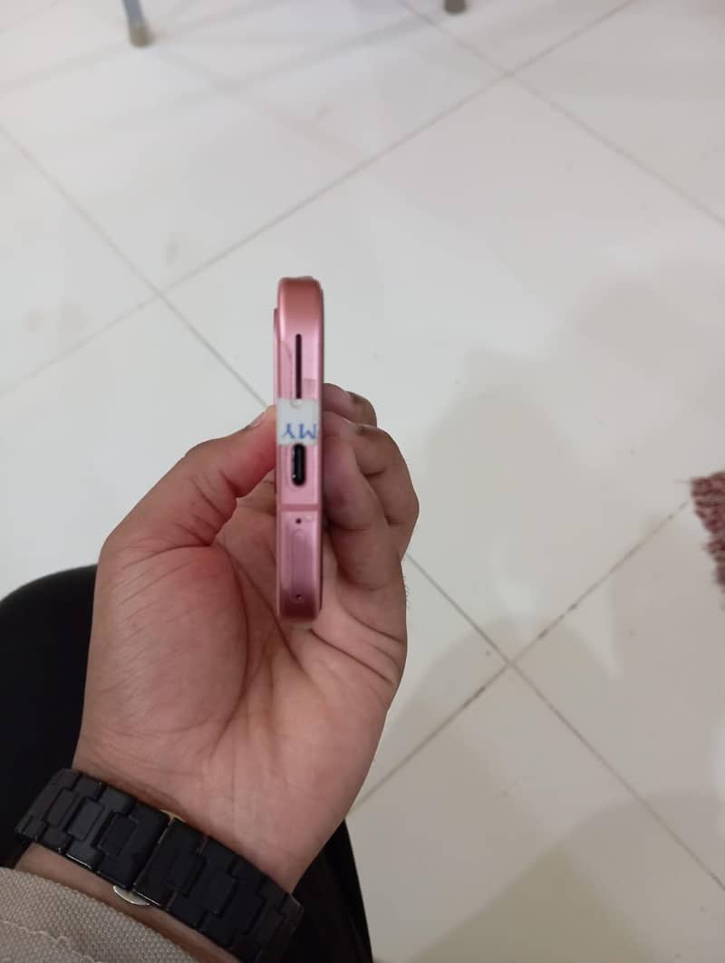 Google Pixel 9 2