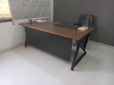 Executive Office Table 3x6 ft with Side Rack - Multan