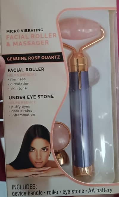 Vibrating Facial Roller for Puffiness & Circulation ( FREE DELIVERY )