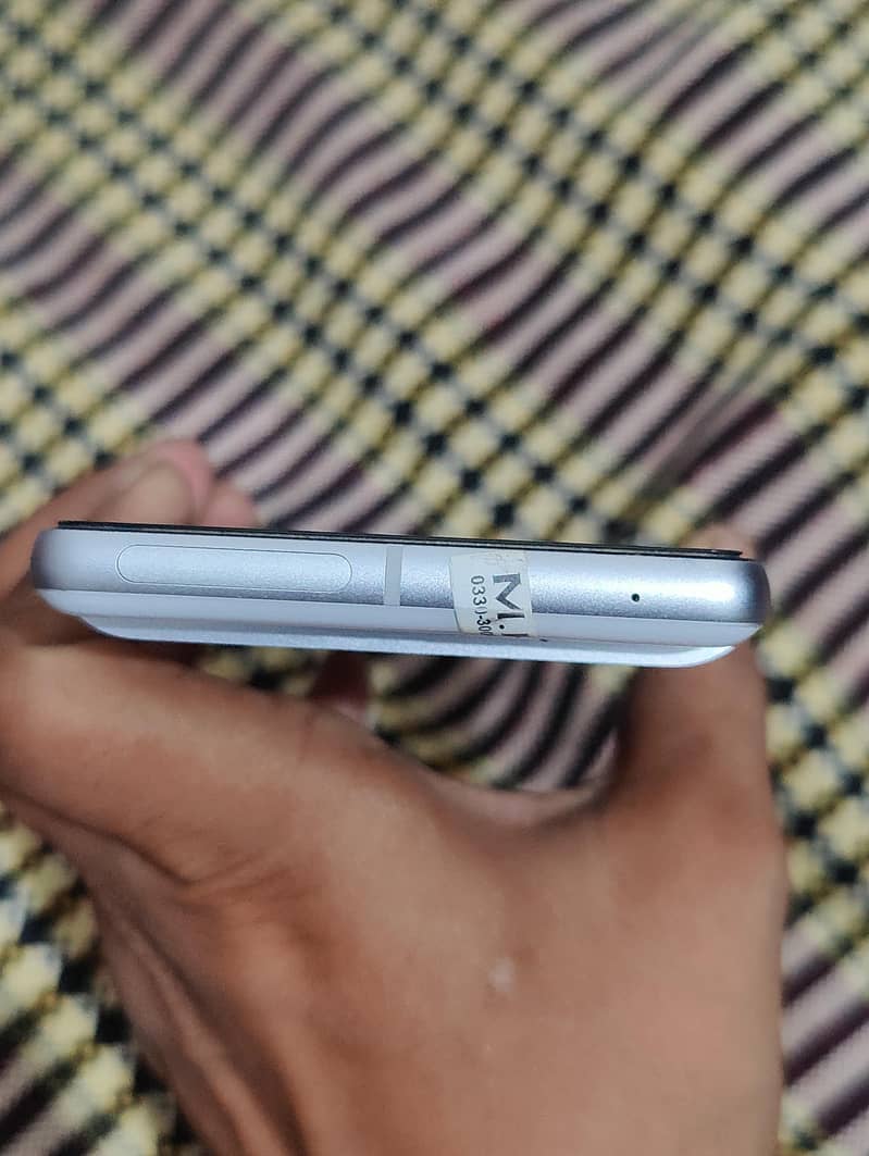 Google Pixel 7 3